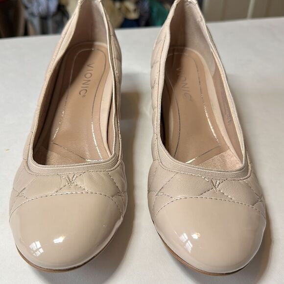 VIONIC Women’s Ruby Quilted Leather/Patent Block Heel Comfort Pump Nude Size 7 - Picture 2 of 12